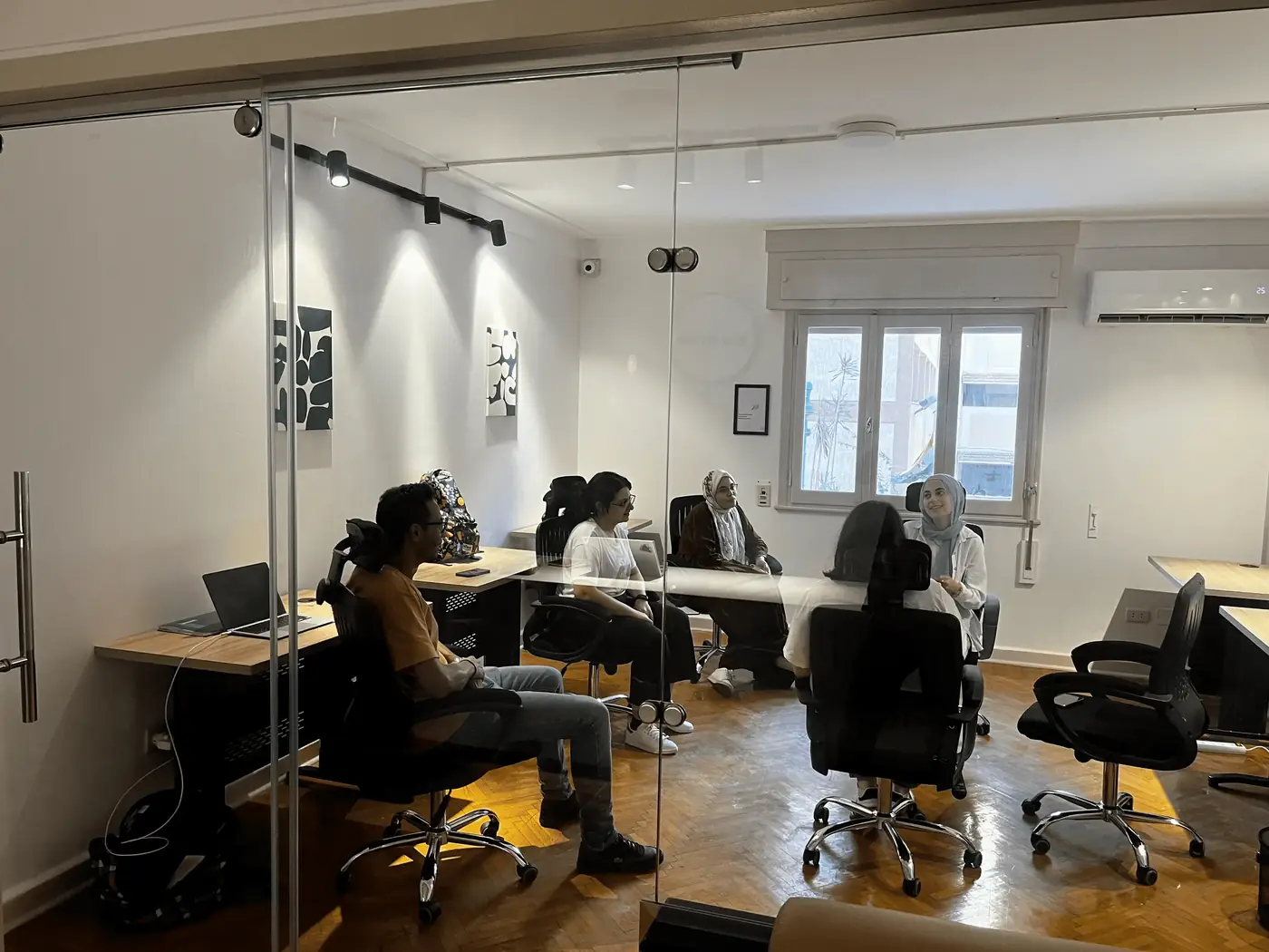 Shared coworking space and hot desking in Alexandria